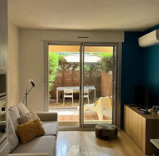 Bord De Boulouris A Raphael Saint-Raphaël